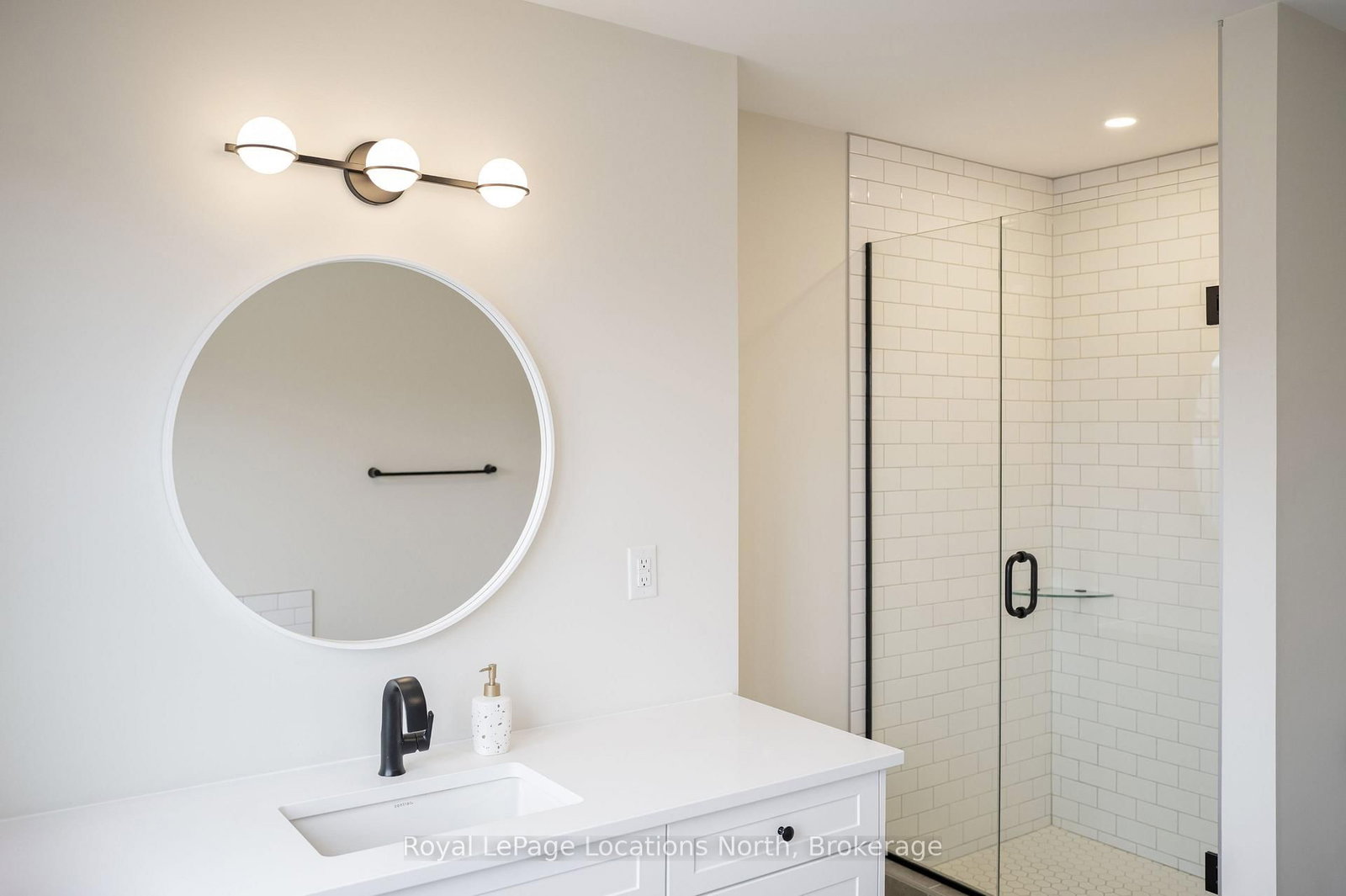 142 Black Willow Crescent - Photo 9