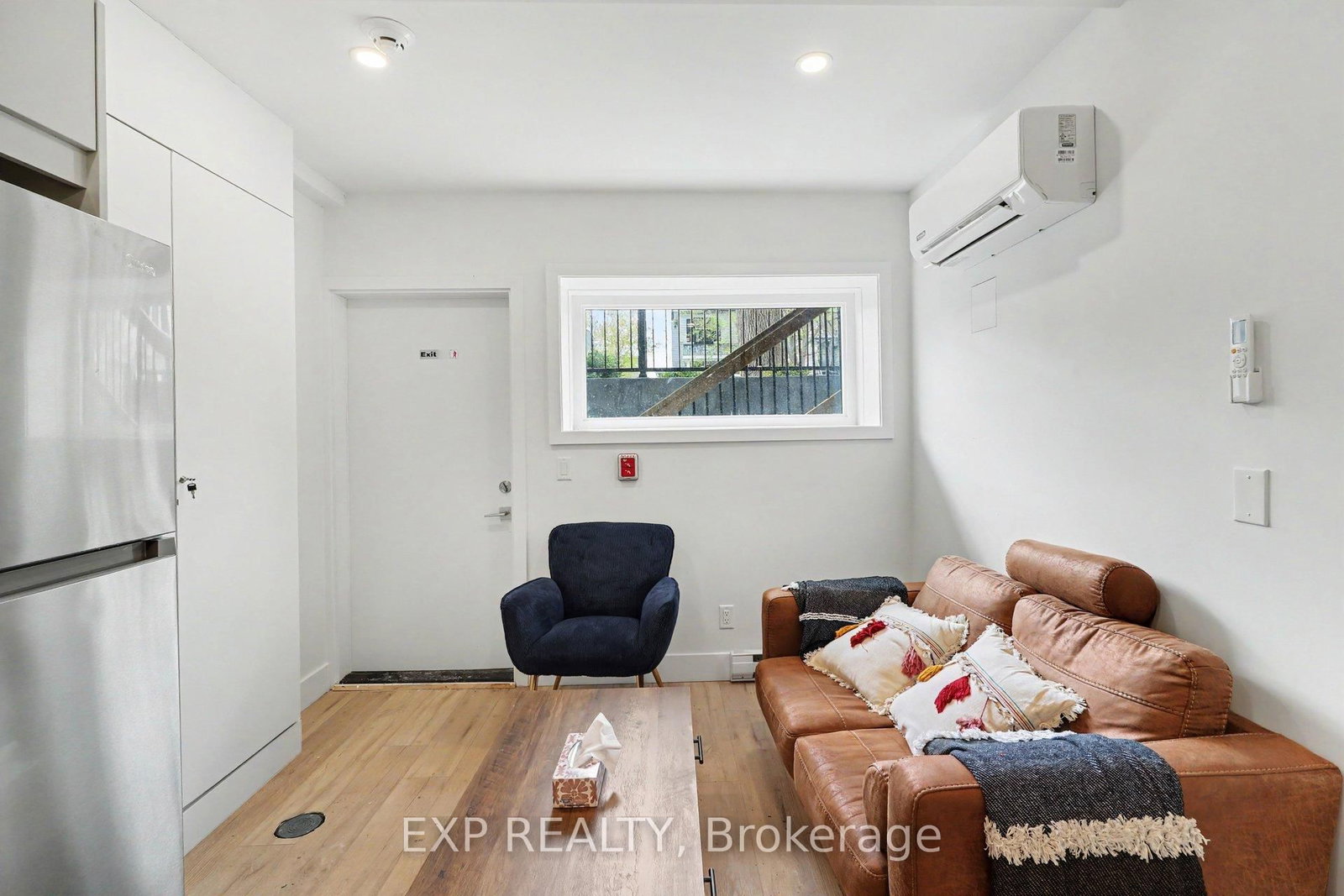 61 Pinehurst Avenue, Unit A - Photo 10