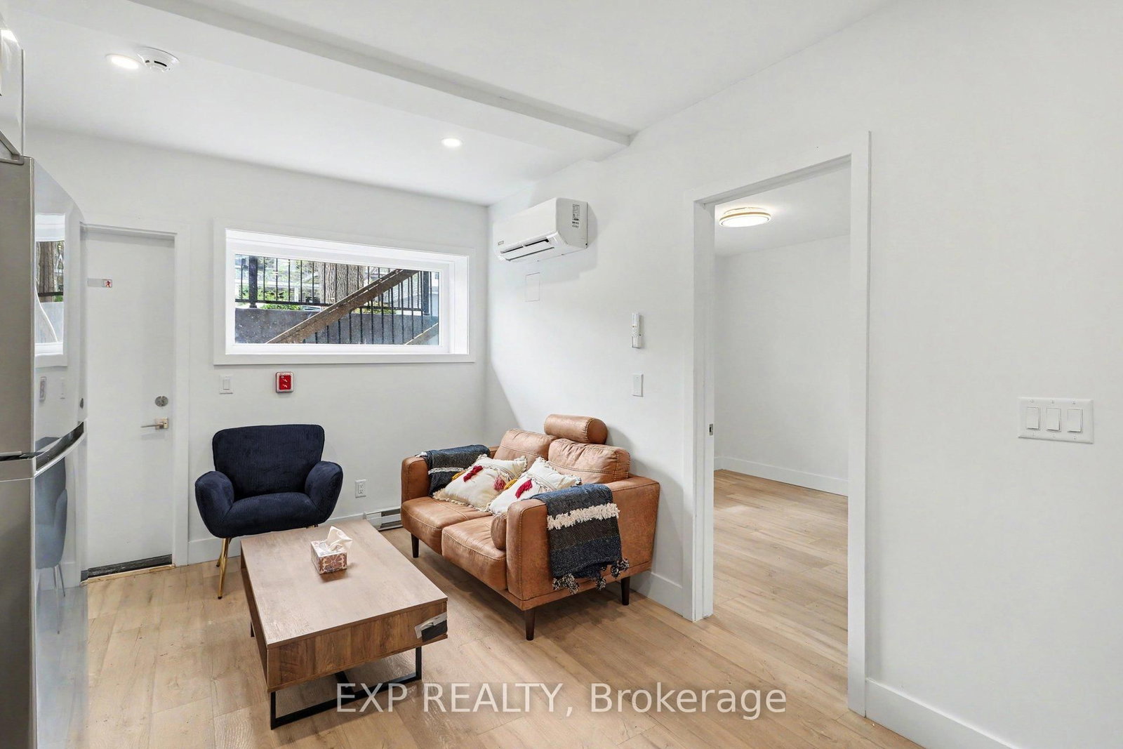 61 Pinehurst Avenue, Unit A - Photo 11