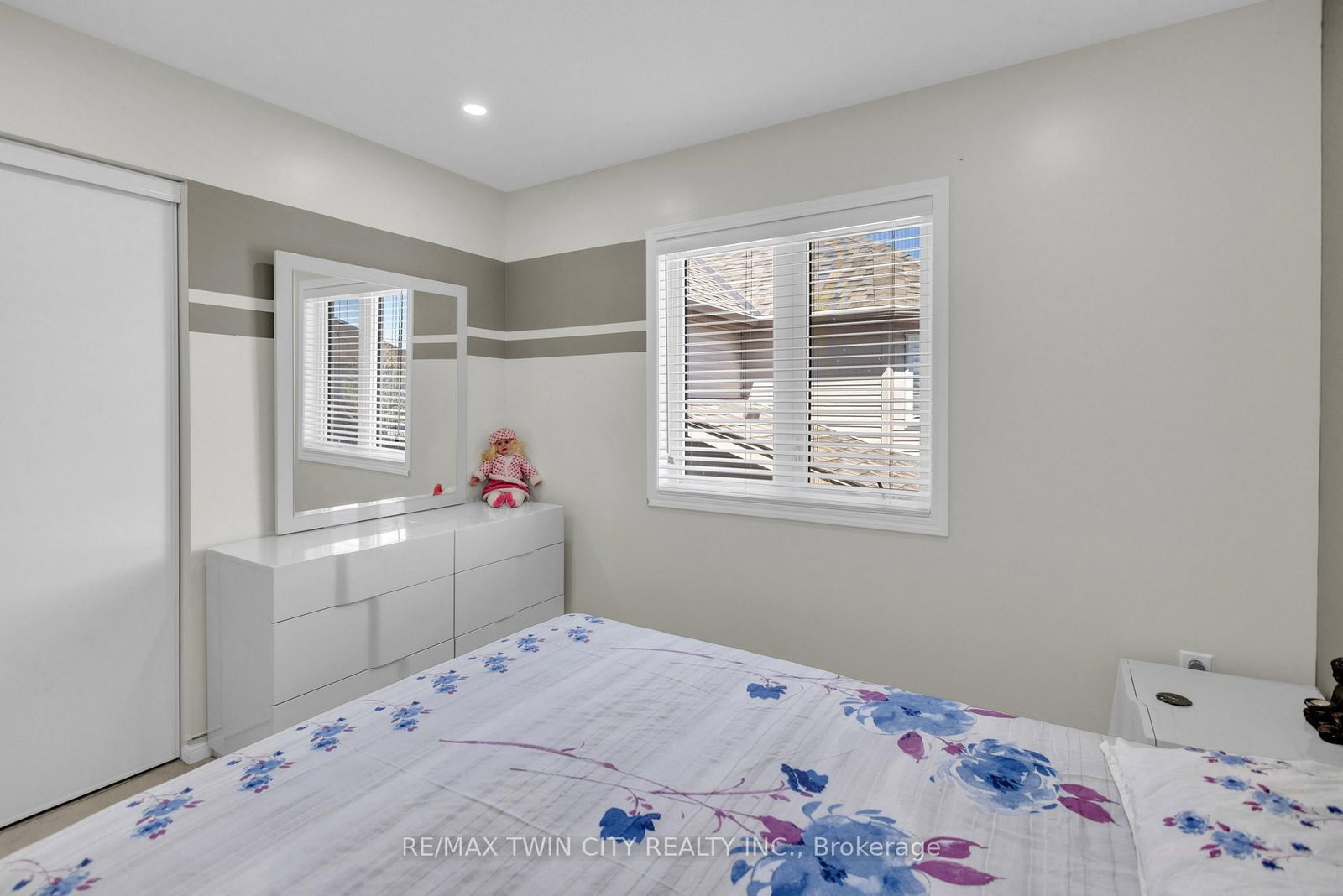 661 Doon South Drive - Photo 25