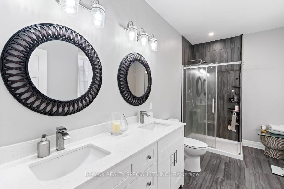 1076 7th Avenue • Hanover, ON photo 28