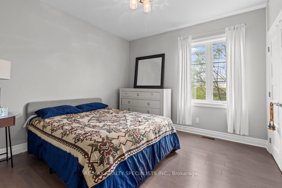 1076 7th Avenue • Hanover, ON photo 31