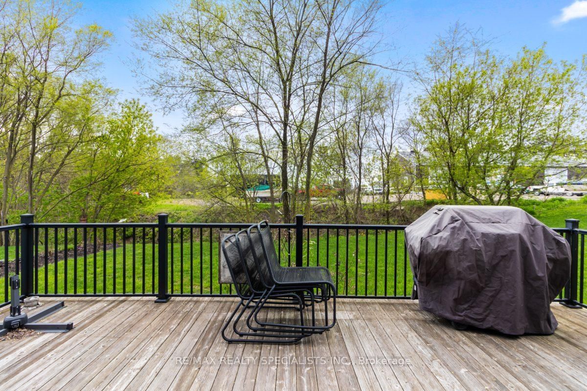 1076 7th Avenue • Hanover, ON photo 42