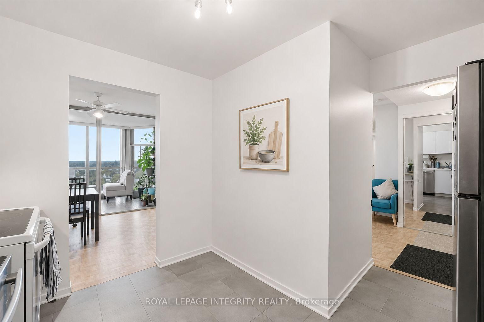 2760 Carousel Crescent • #1208 • Ottawa, ON photo 10