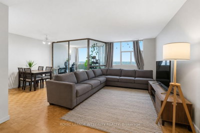 2760 Carousel Crescent • #1208 • Ottawa, ON photo 3
