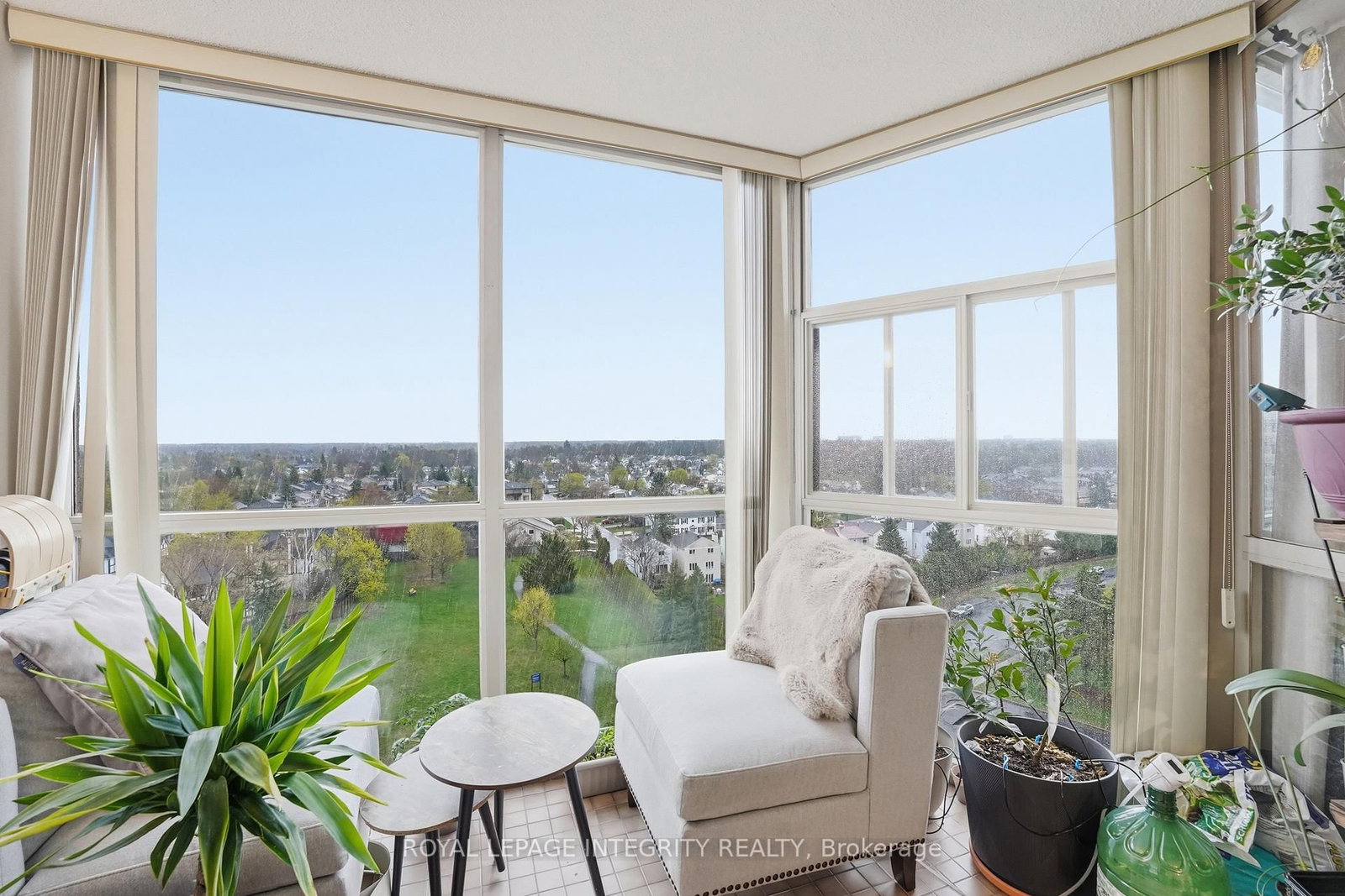 2760 Carousel Crescent • #1208 • Ottawa, ON photo 8