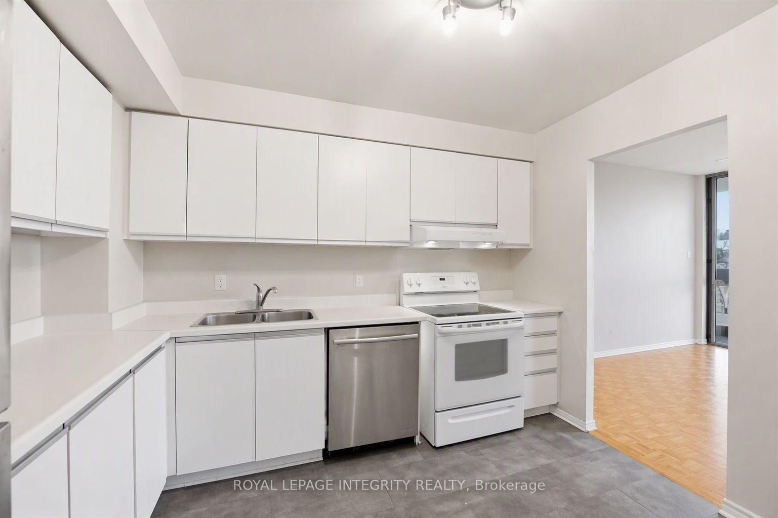 2760 Carousel Crescent • #1208 • Ottawa, ON photo 9