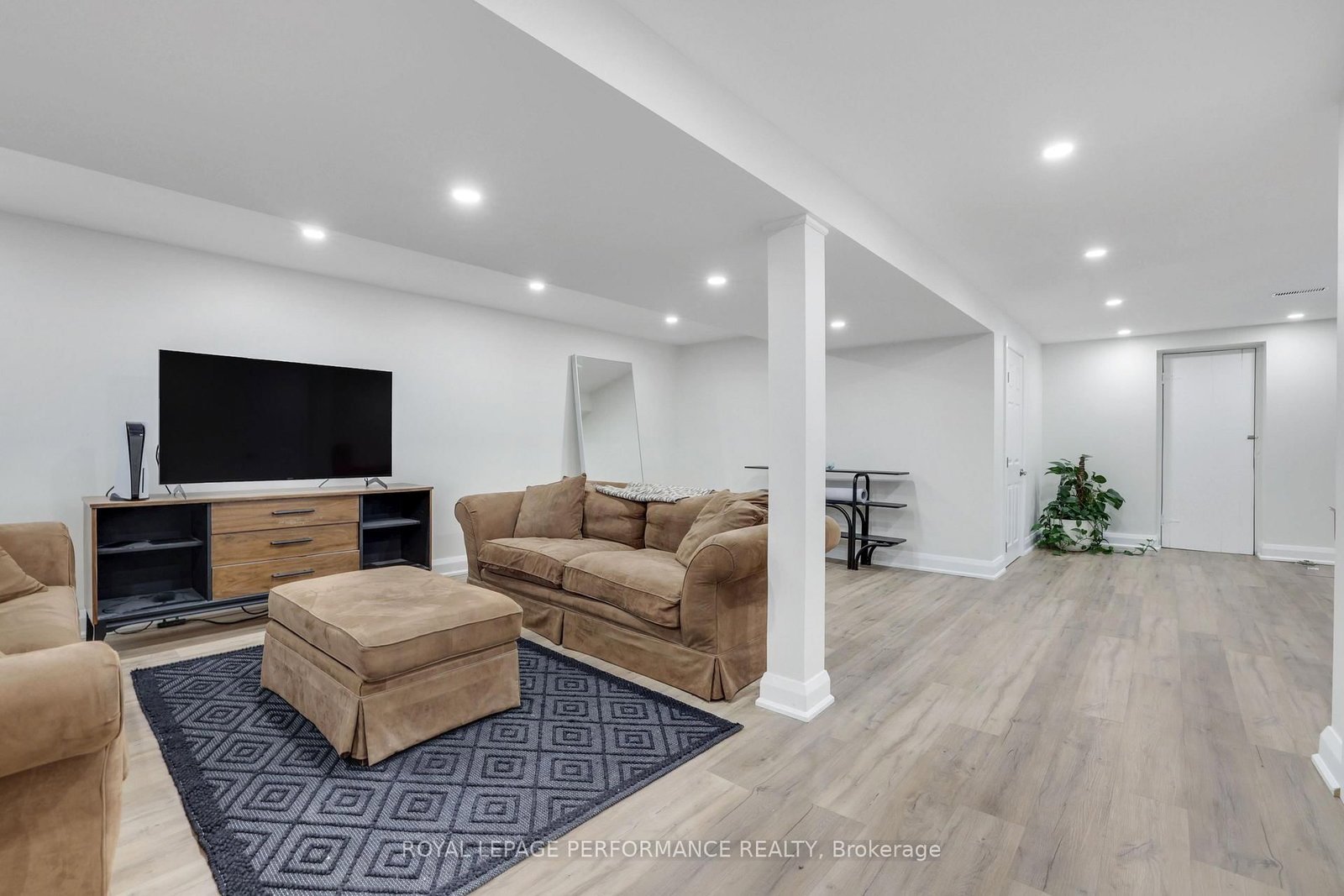 390 Maria Goretti Circle • Ottawa, ON photo 21
