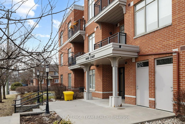 212 - 950 Marguerite Avenue