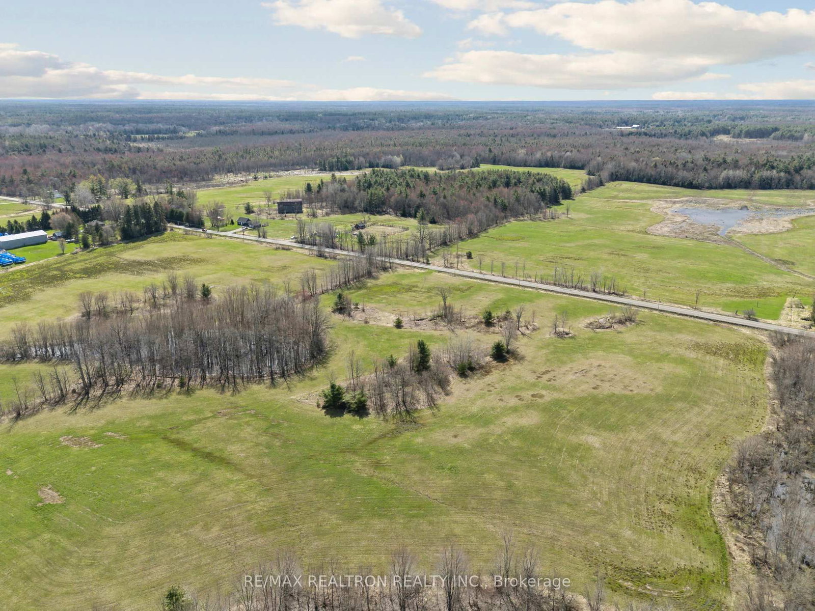 1084A WENONA LODGE Road • Gravenhurst, ON photo 10