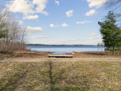 1084A WENONA LODGE Road • Gravenhurst, ON photo 3