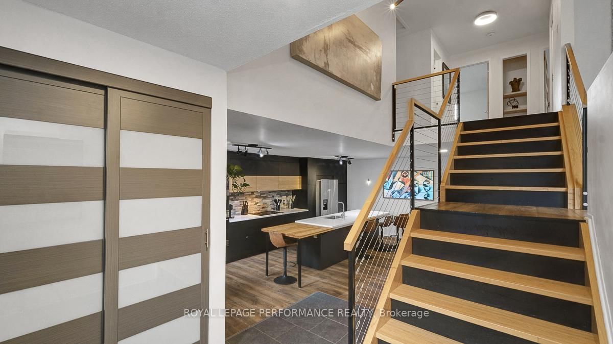 510 Foxview Place - Photo 2