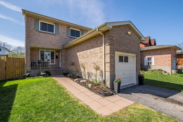 4 Balmoral Court
