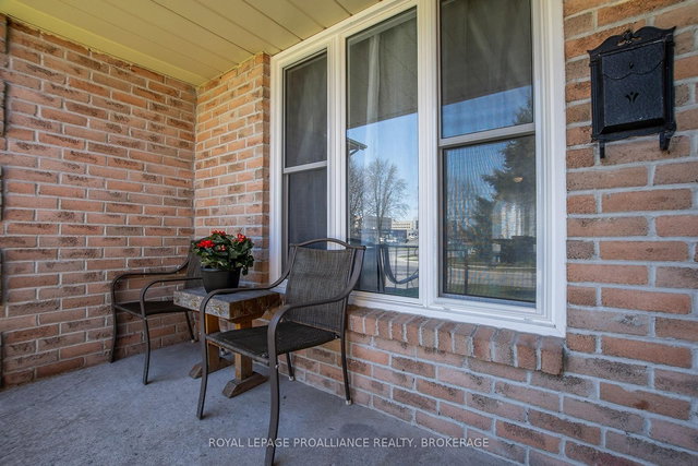 4 Balmoral Court