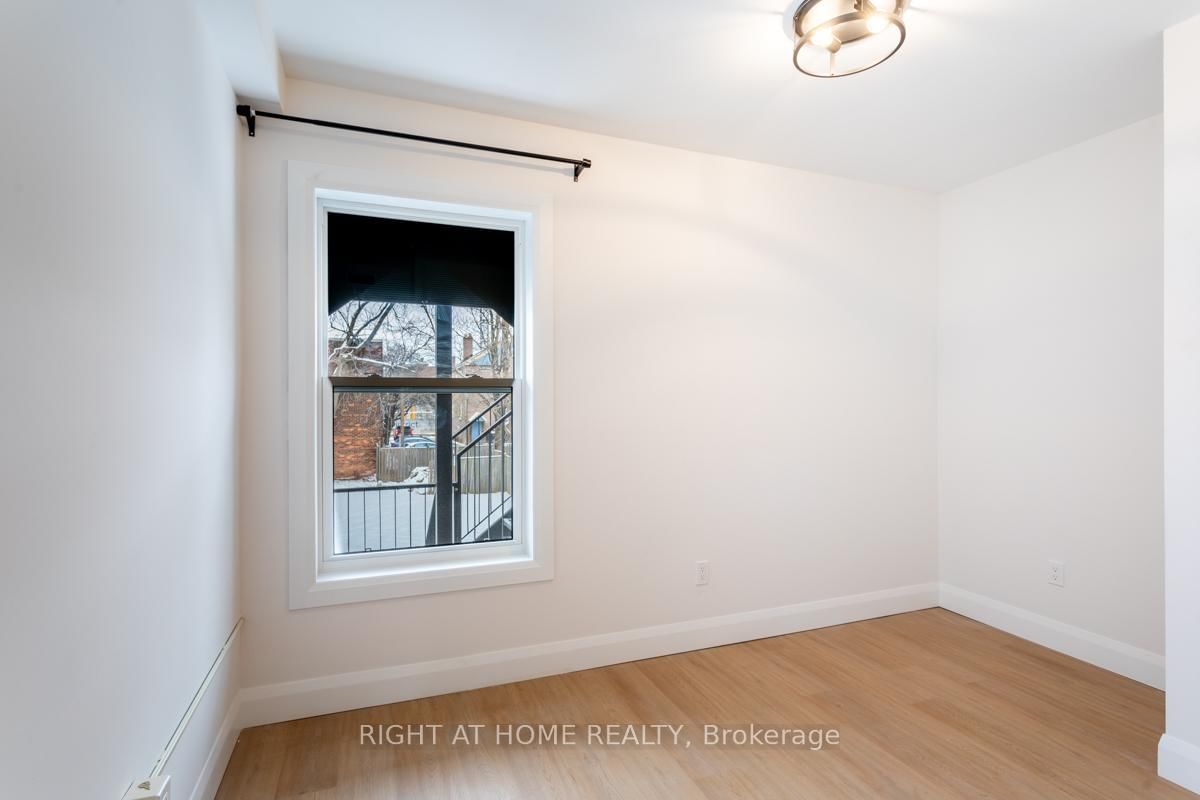 115 Catharine Street N, Unit 2 - Photo 15