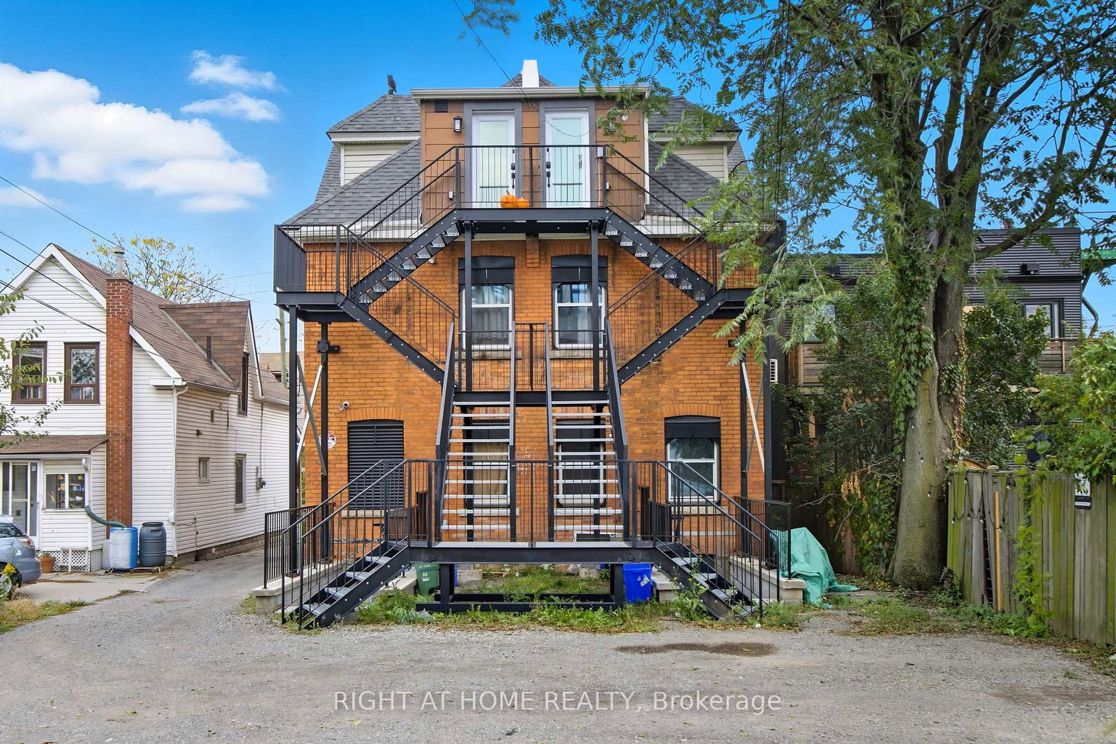 115 Catharine Street N, Unit 2 - Photo 20