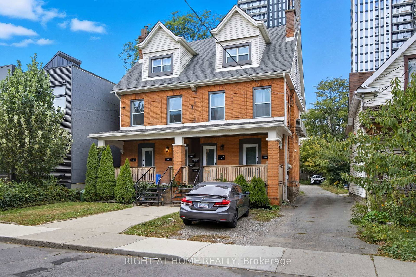 113 Catharine Street N, Unit 1 - Photo 16