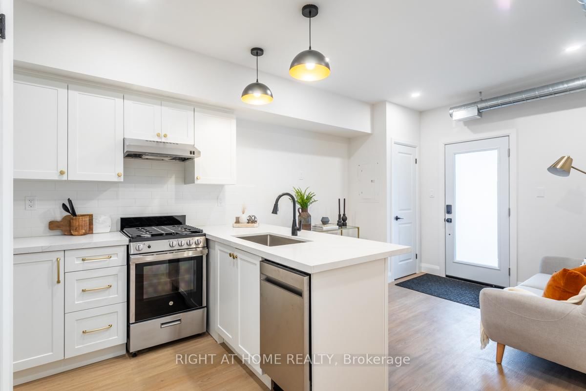 113 Catharine Street N, Unit 1 - Photo 7