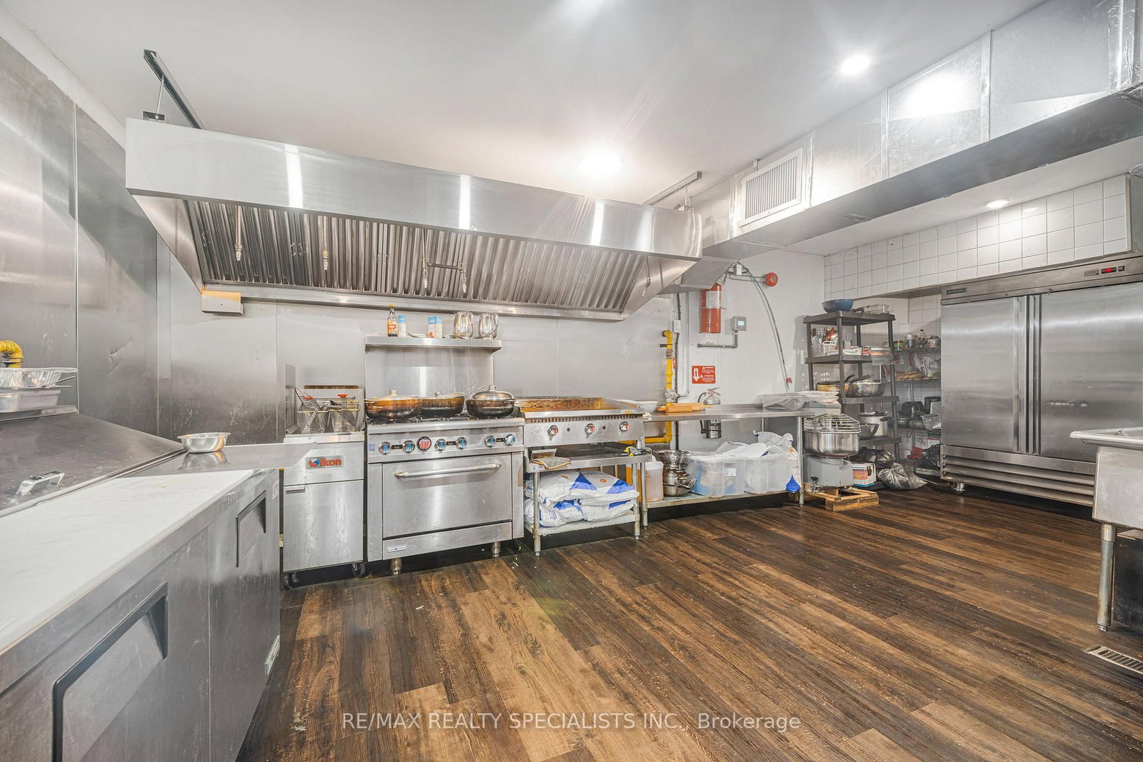 5703 Ferry Street - Photo 10