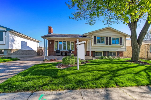 997 Osgoode Drive