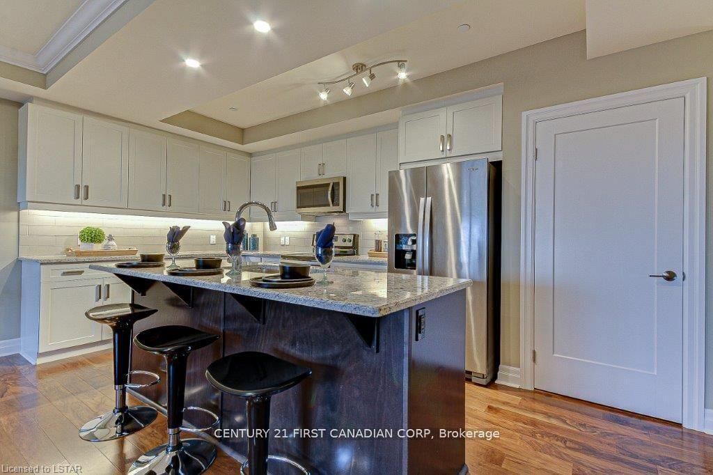 505 Talbot Street, Unit 709 - Photo 13