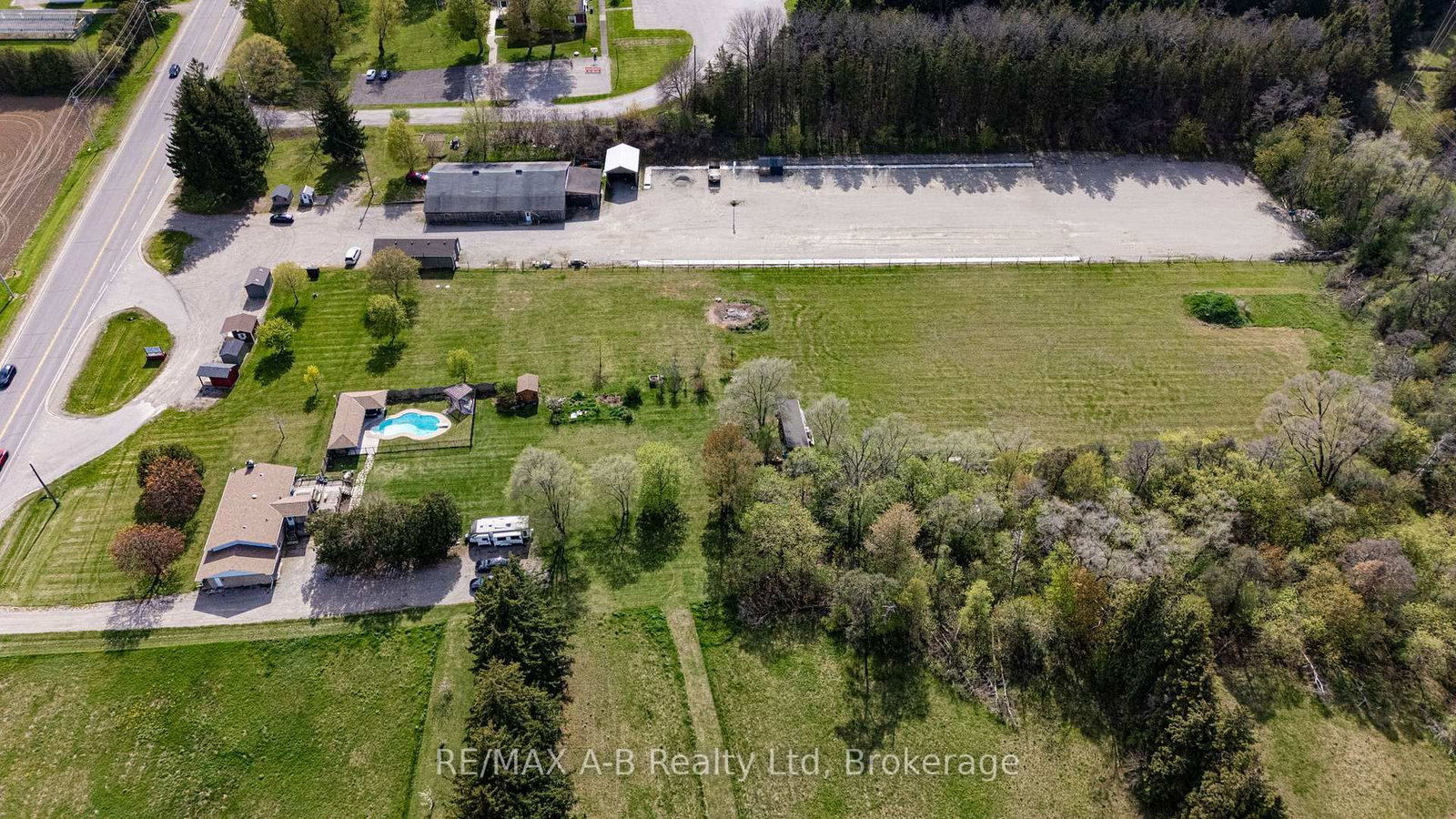 1241 - 1247 Colborne Street W • Brantford, ON photo 27