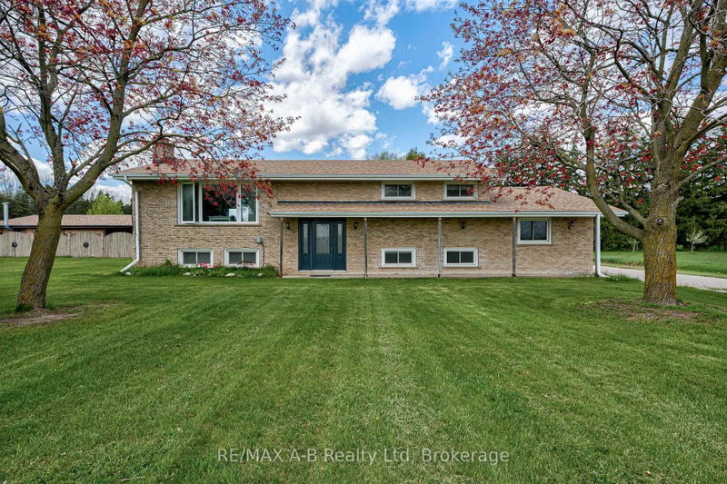 1241 - 1247 Colborne St W photo 4