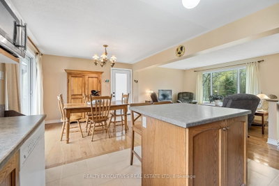 7645 Lawrence Street — photo 6