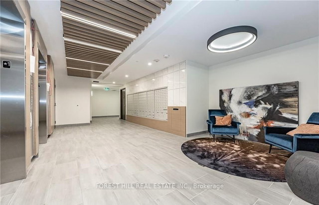 1602 - 104 Garment Street