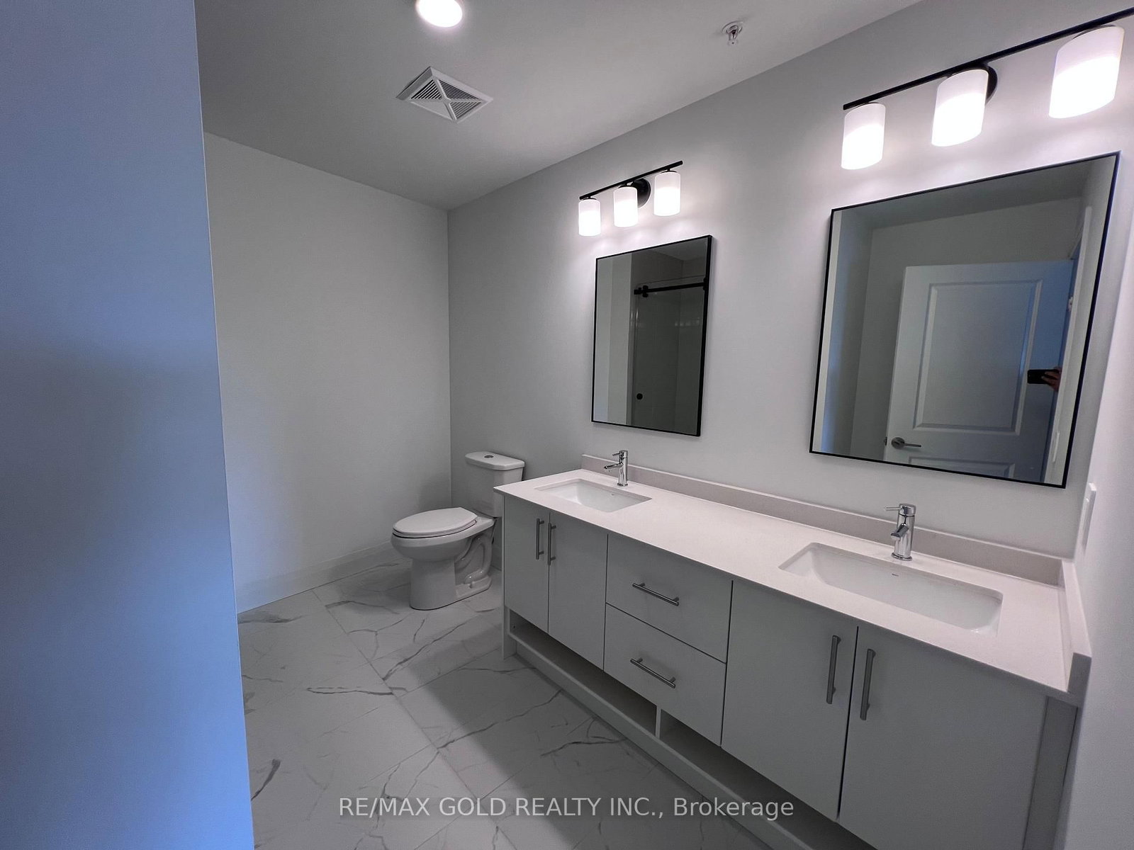 1333 WEBER Street E, Unit 806 - Photo 10