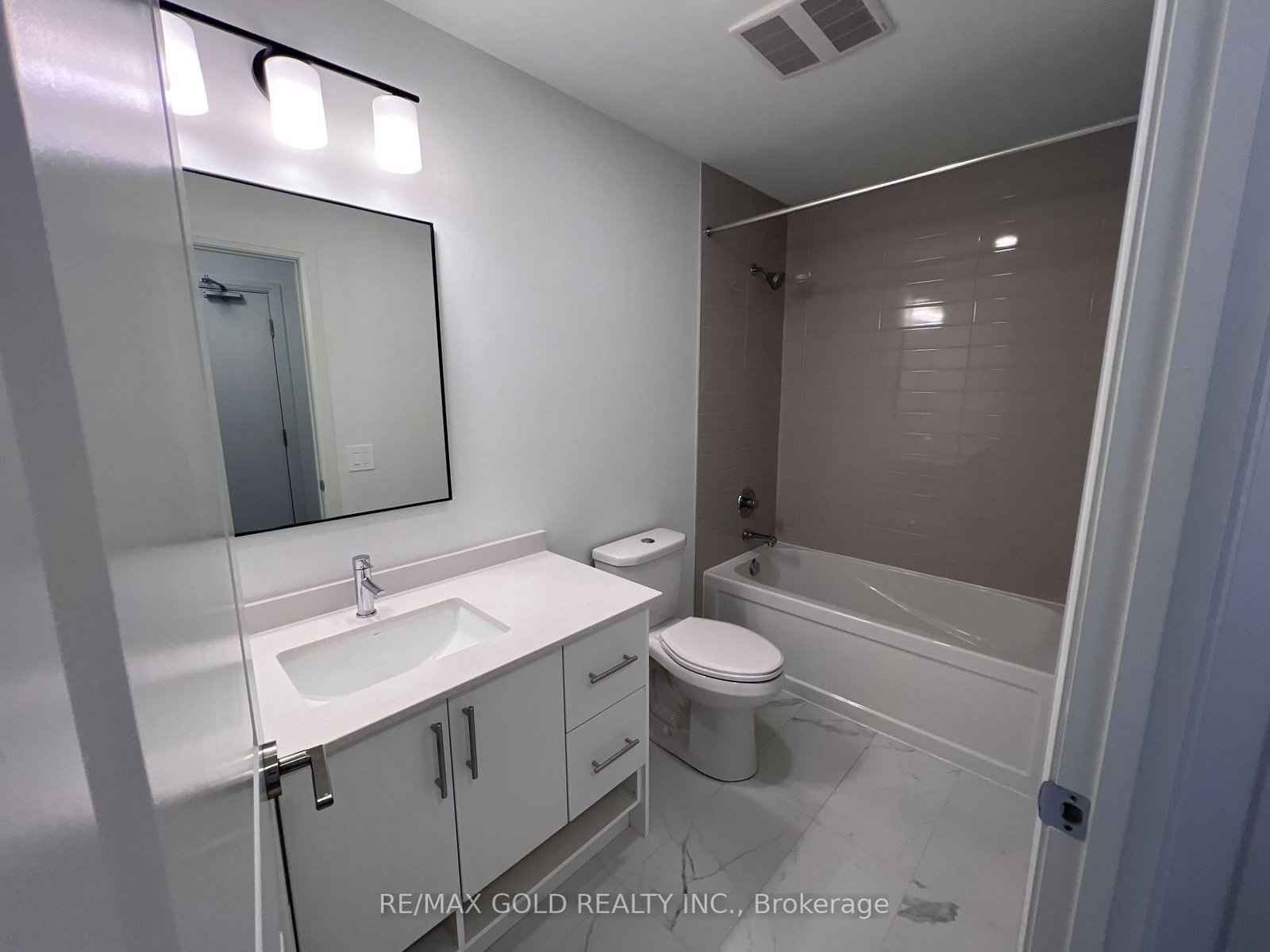 1333 WEBER Street E, Unit 806 - Photo 14