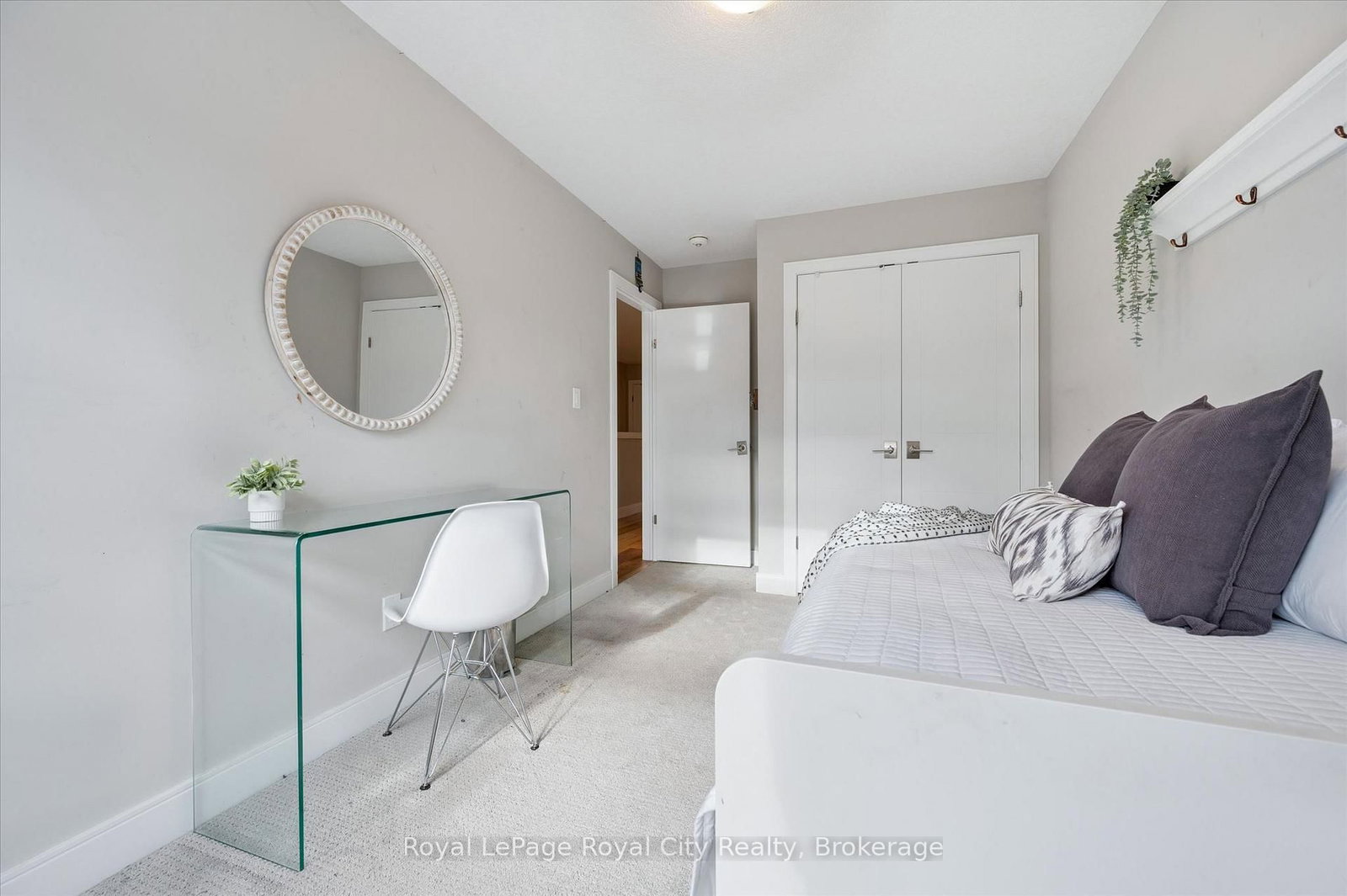 60 Arkell Road, Unit 83 - Photo 27