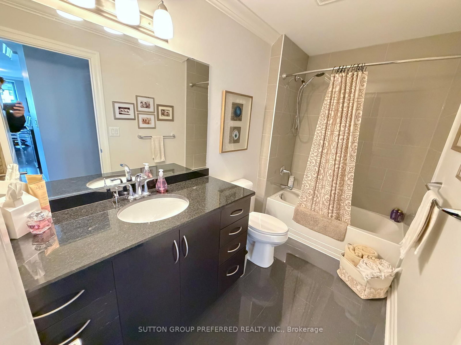 260 Villagewalk Boulevard, Unit 404 - Photo 16