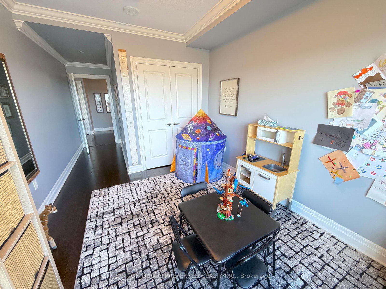 260 Villagewalk Boulevard, Unit 404 - Photo 18