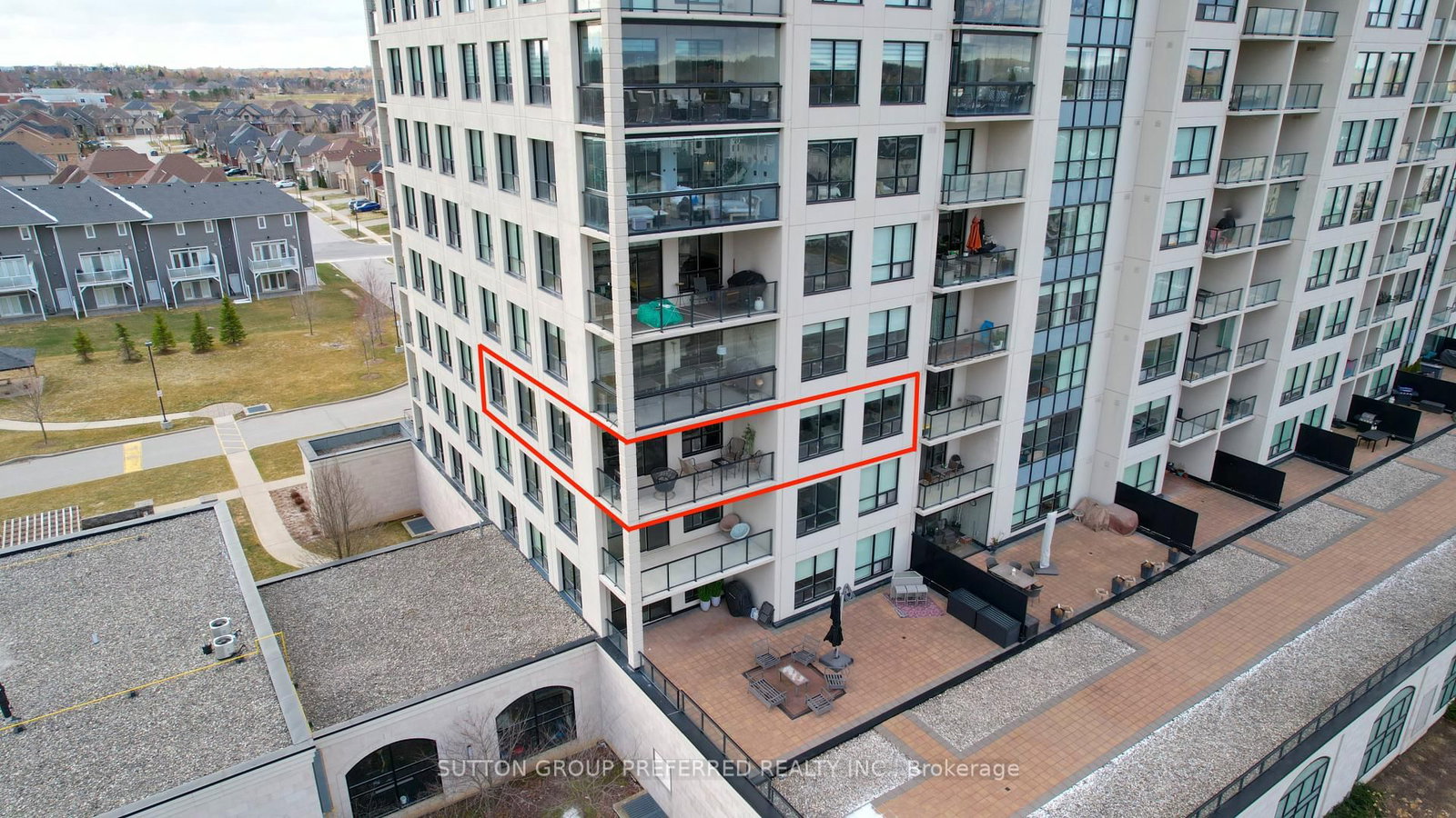 260 Villagewalk Boulevard, Unit 404 - Photo 2