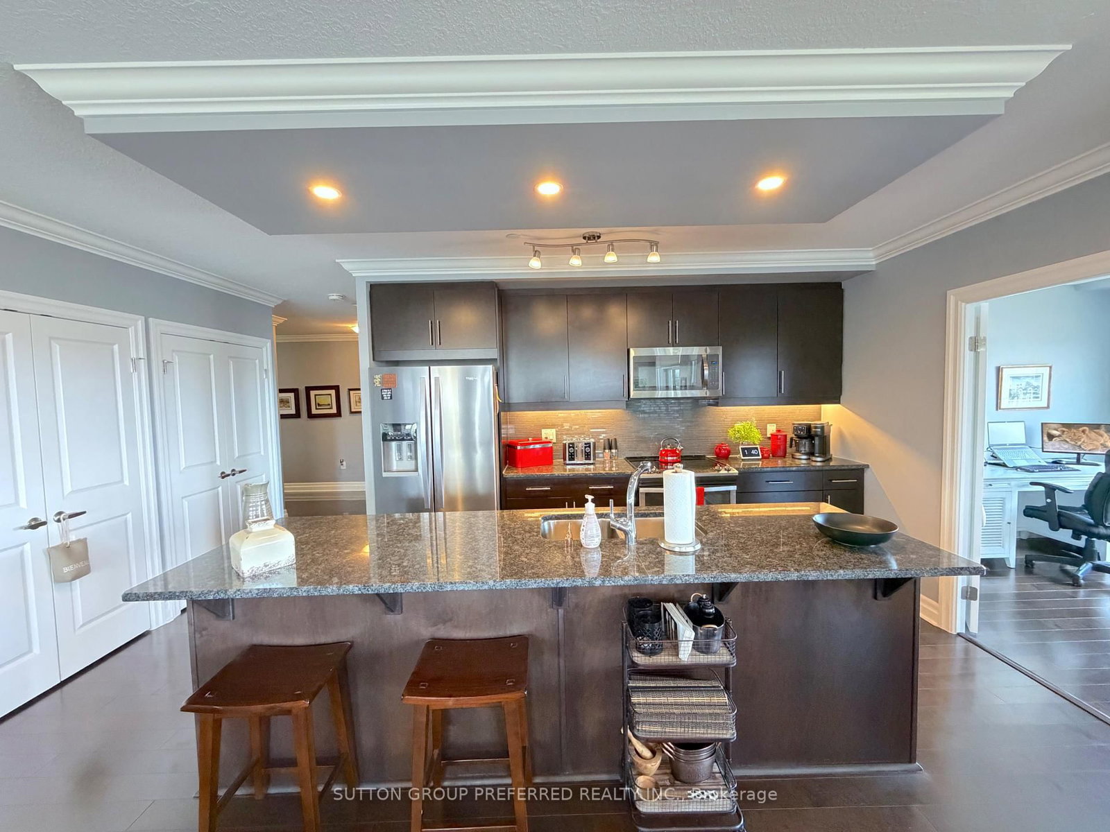 260 Villagewalk Boulevard, Unit 404 - Photo 9
