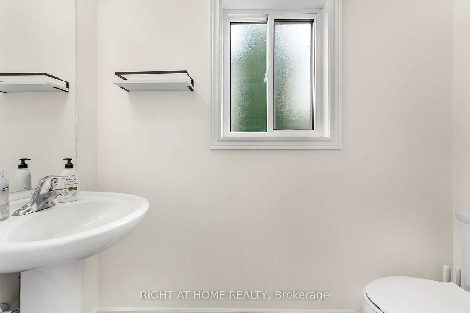 80 Loretta Drive - Photo 20