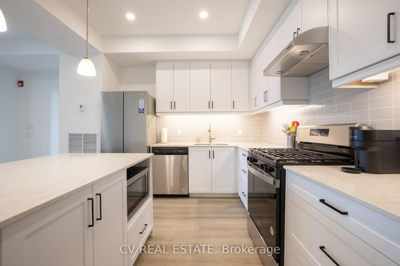 19A West Street N, Unit 406 - Photo 13