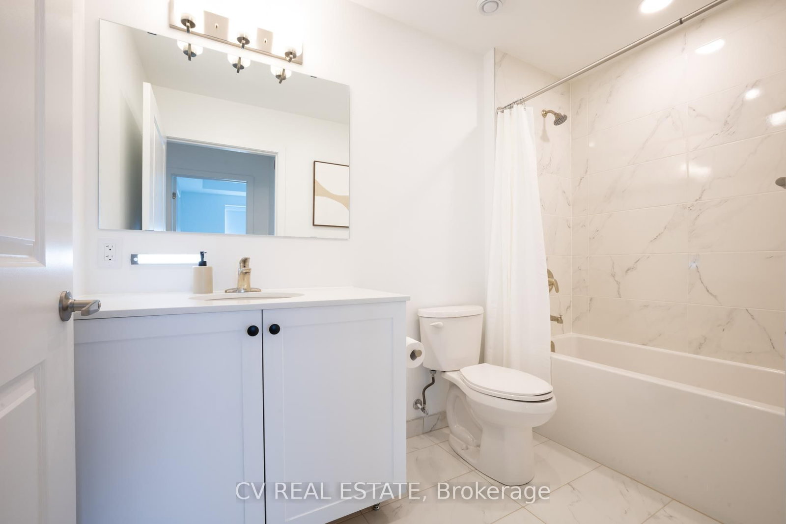 19A West Street N, Unit 406 - Photo 8