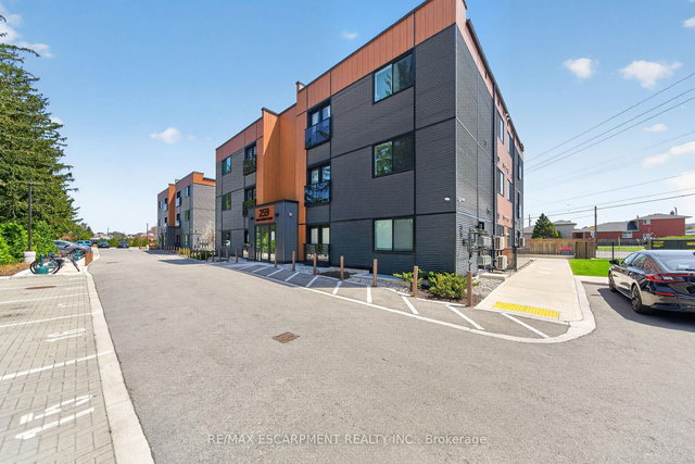 0B - 259 KING Street E