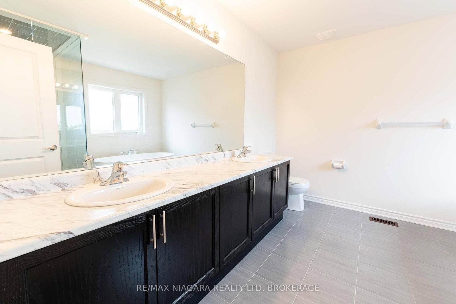 25 ORIOLE Crescent - Photo 16