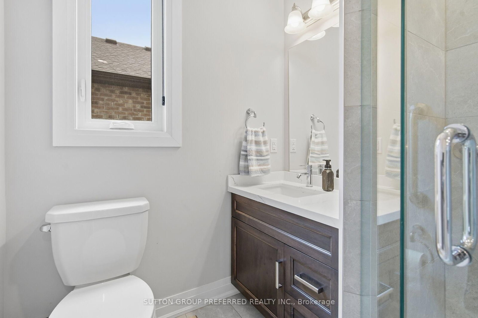 215 Leitch Street • Dutton/Dunwich, ON photo 17