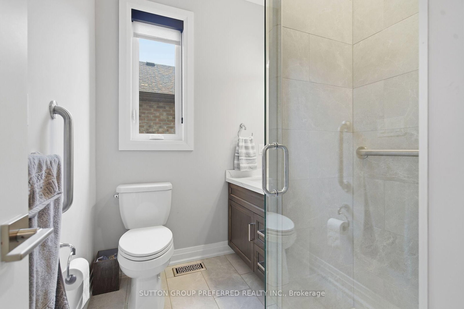 215 Leitch Street • Dutton/Dunwich, ON photo 18