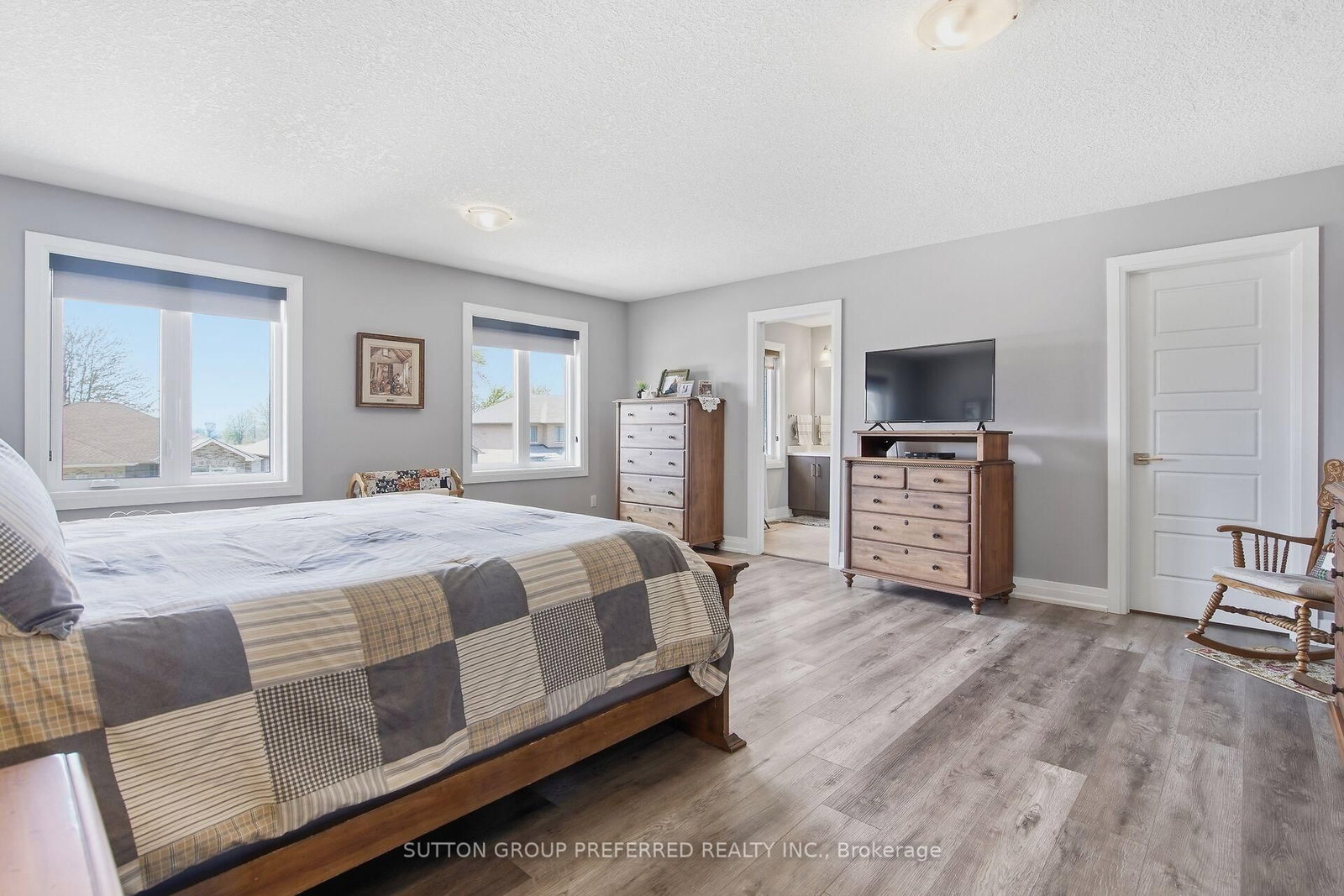 215 Leitch Street • Dutton/Dunwich, ON photo 22