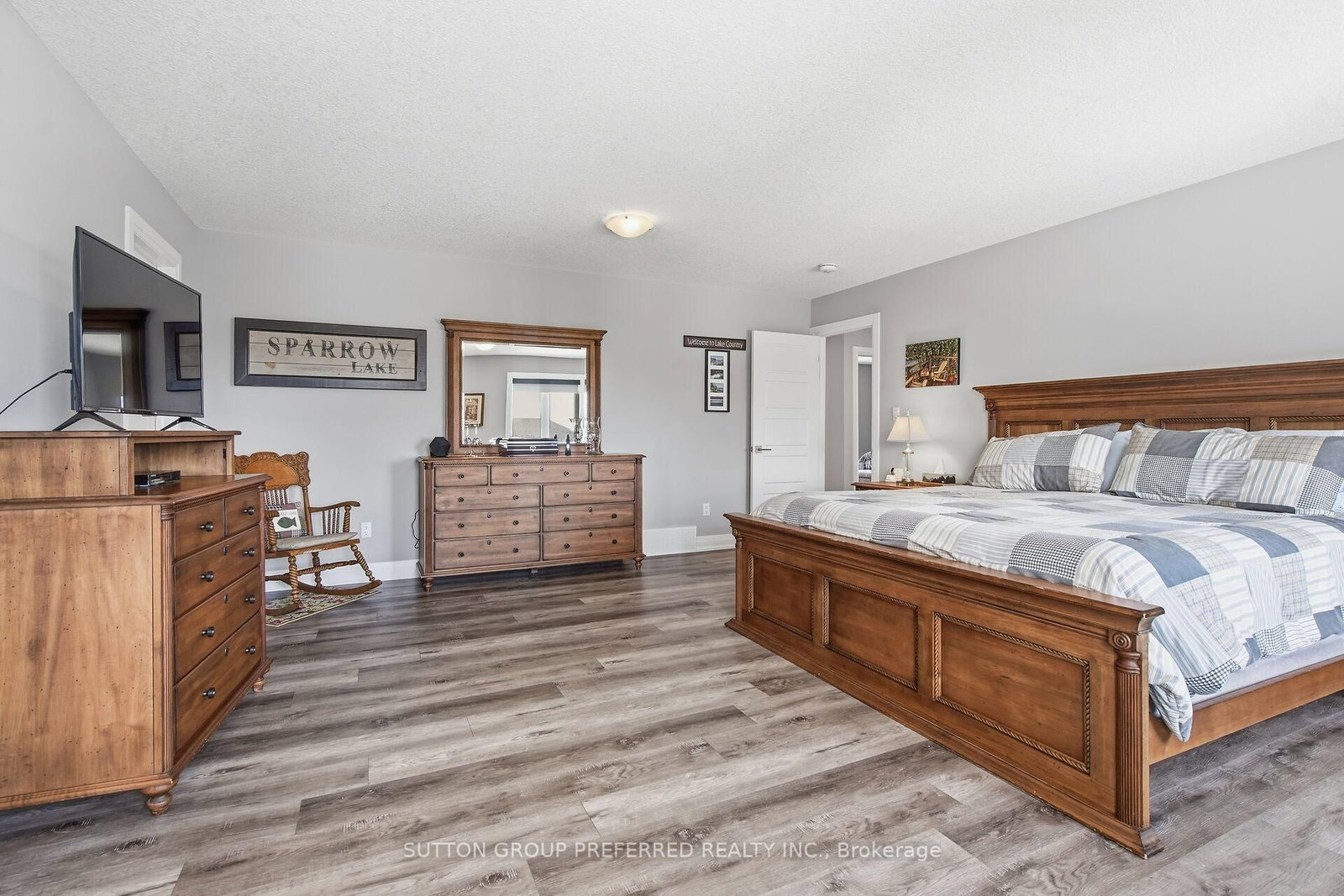 215 Leitch Street • Dutton/Dunwich, ON photo 23