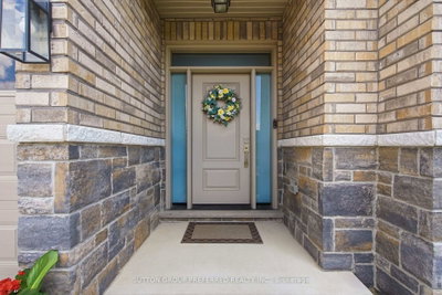 215 Leitch Street • Dutton/Dunwich, ON photo 3