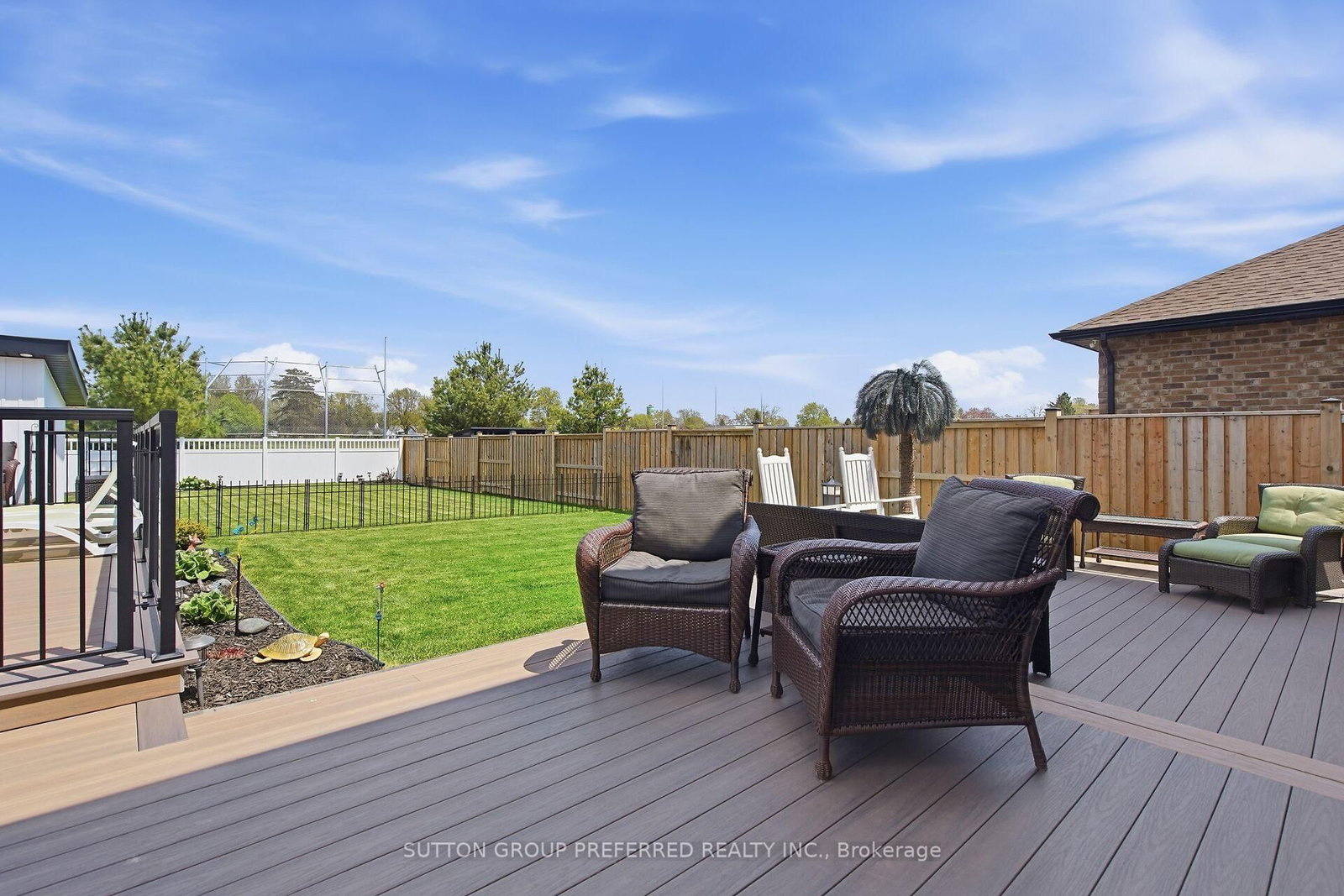 215 Leitch Street • Dutton/Dunwich, ON photo 38