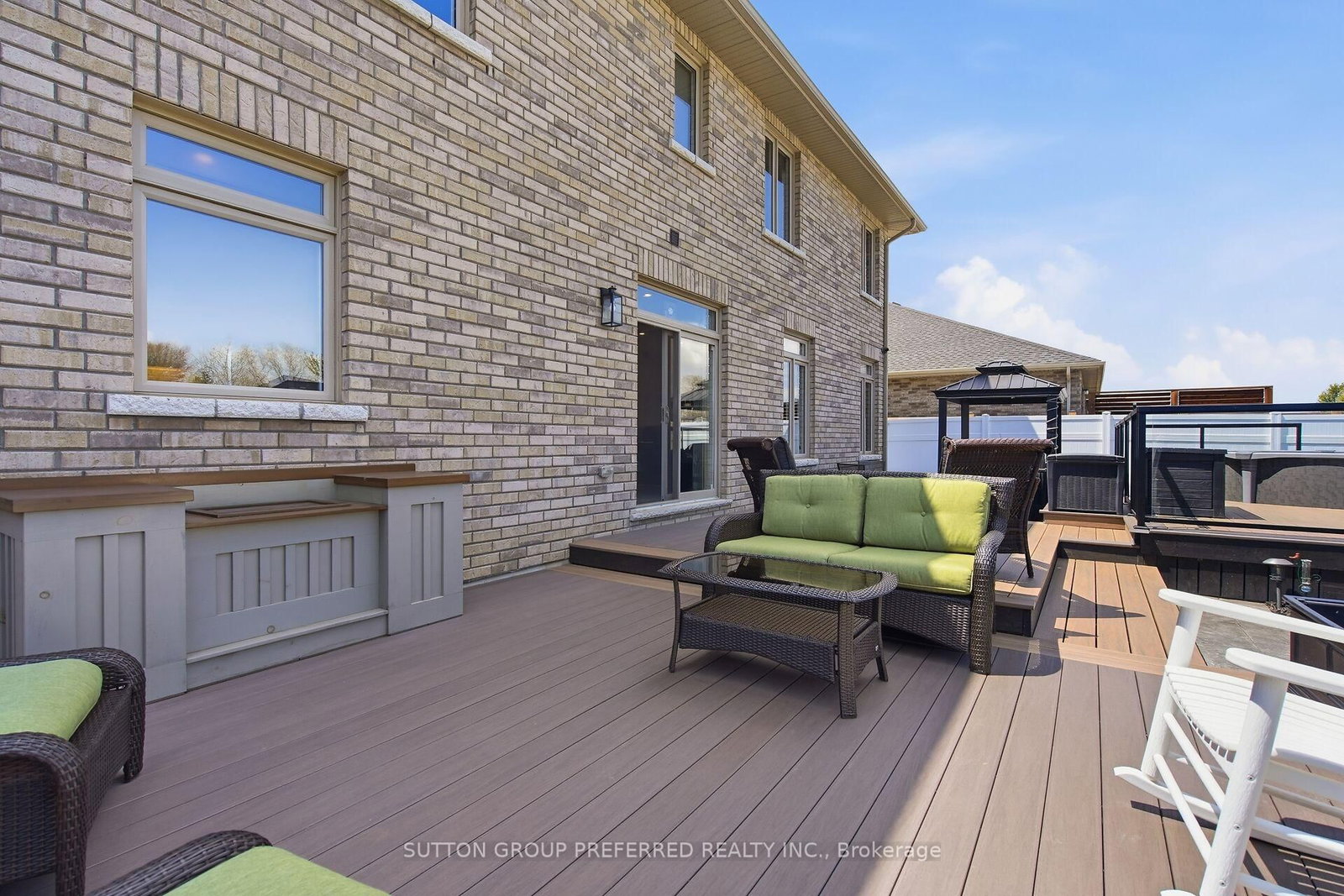 215 Leitch Street • Dutton/Dunwich, ON photo 40