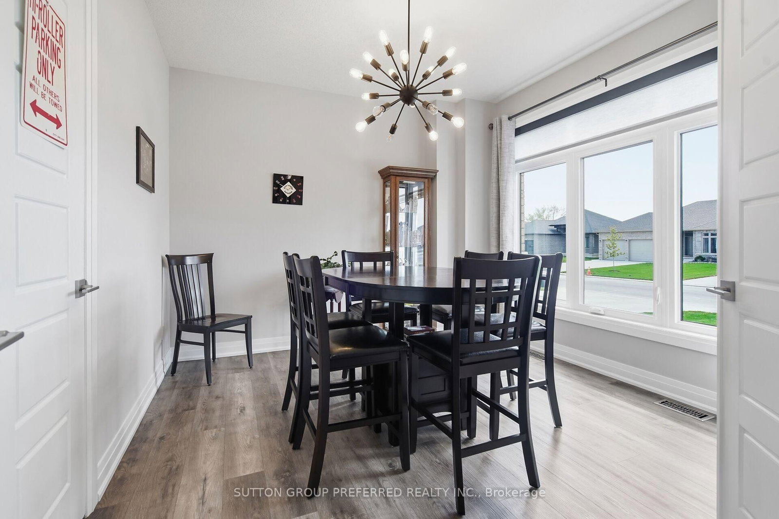 215 Leitch Street • Dutton/Dunwich, ON photo 5