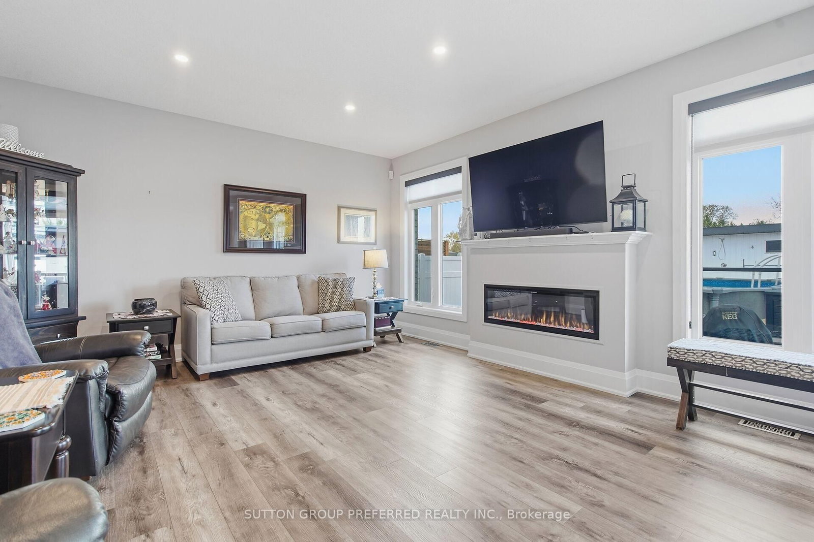 215 Leitch Street • Dutton/Dunwich, ON photo 8